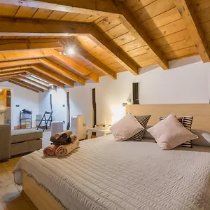 Apartment Magnificent Cosy Loft, Verona