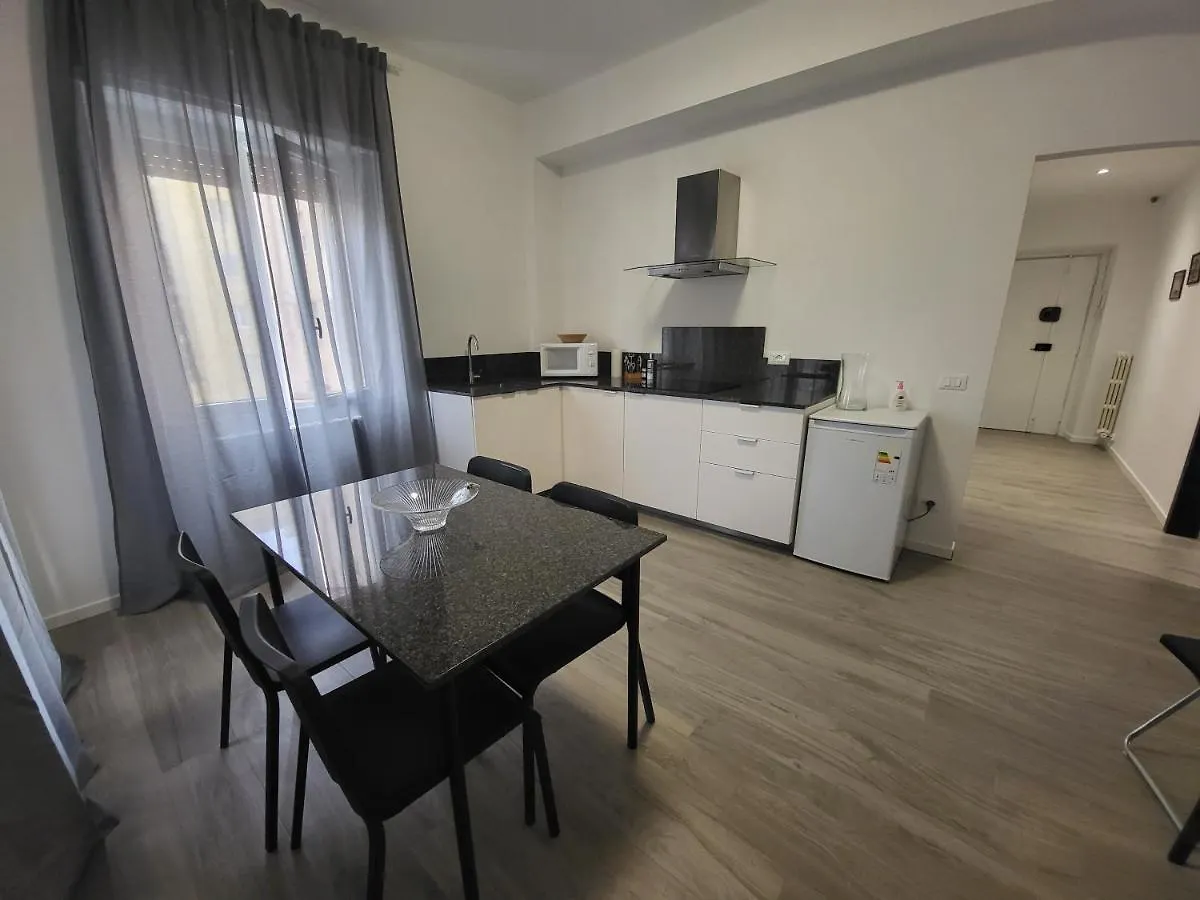 Vdm5 Apartment Verona Italy
